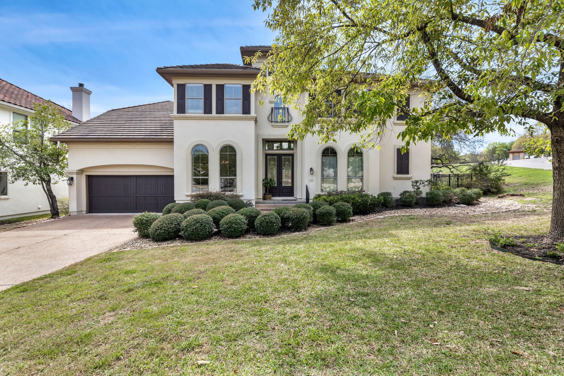 Established Central Texas home exterior in a spacious neighborhood setting