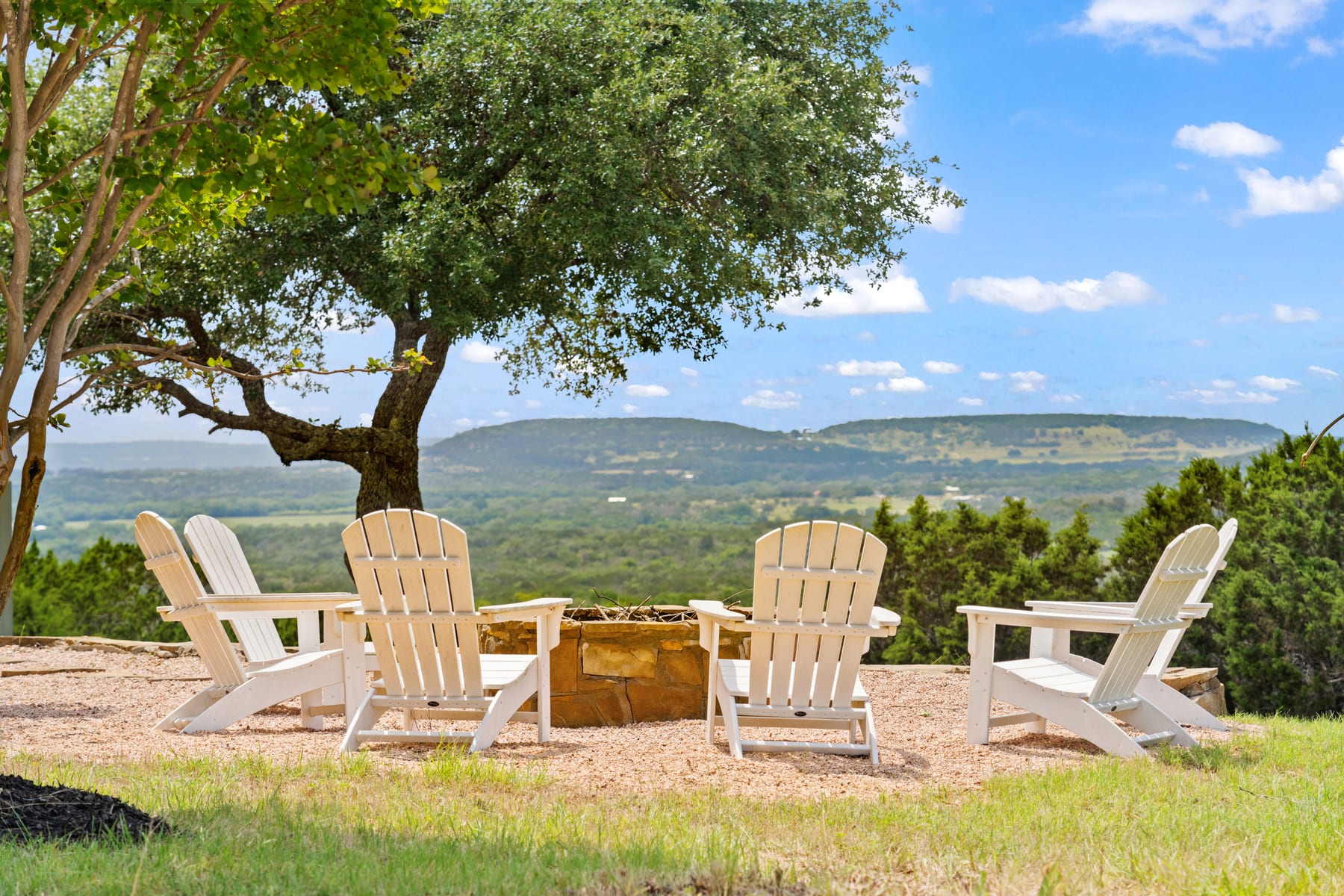 Hill Country overlook with open views and room to spread out