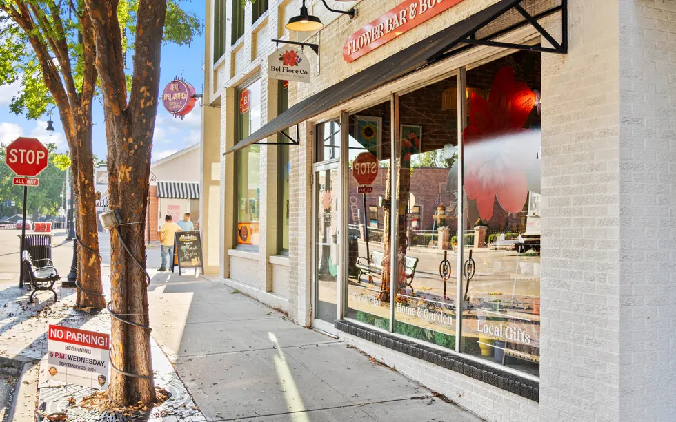 Downtown storefront and sidewalk scene for Austin-to-Georgetown relocation