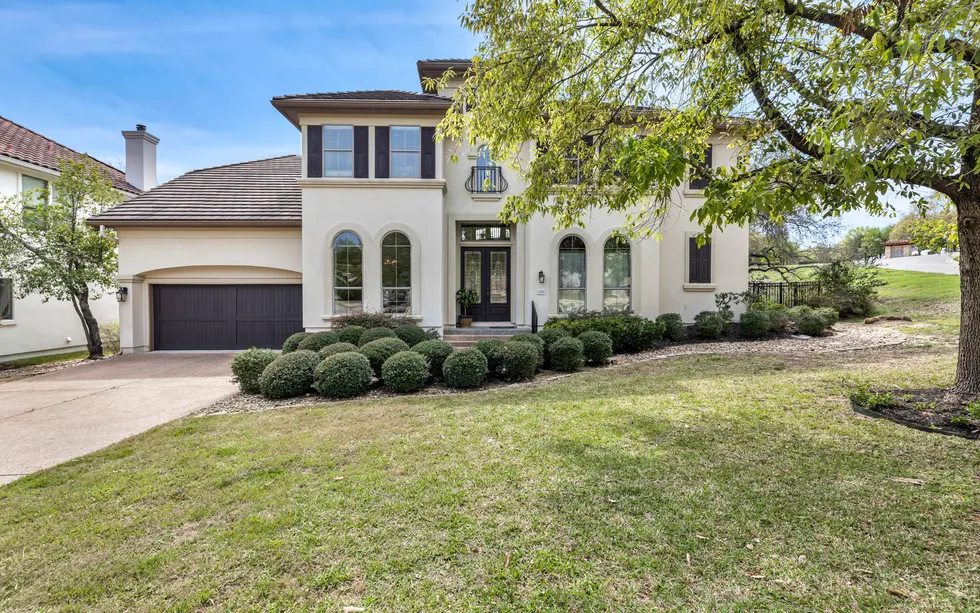 Established Central Texas home exterior in a spacious neighborhood setting