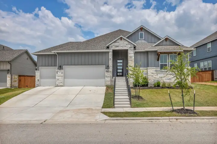 Newer Leander-area home in a planned residential community